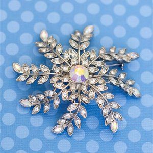 Vintage Art Nouveau Spiral Star Flower Brooch by Avon - M30